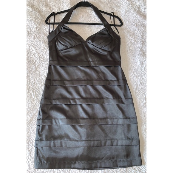 Majora | Black Dress - Picture 1 of 6